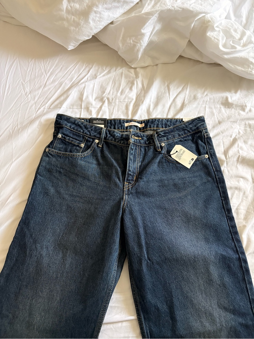 Dark Blue Wide-Leg Women's Jeans - Classic Five-Pocket Style